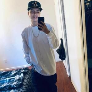 Meet your Posher, Nora